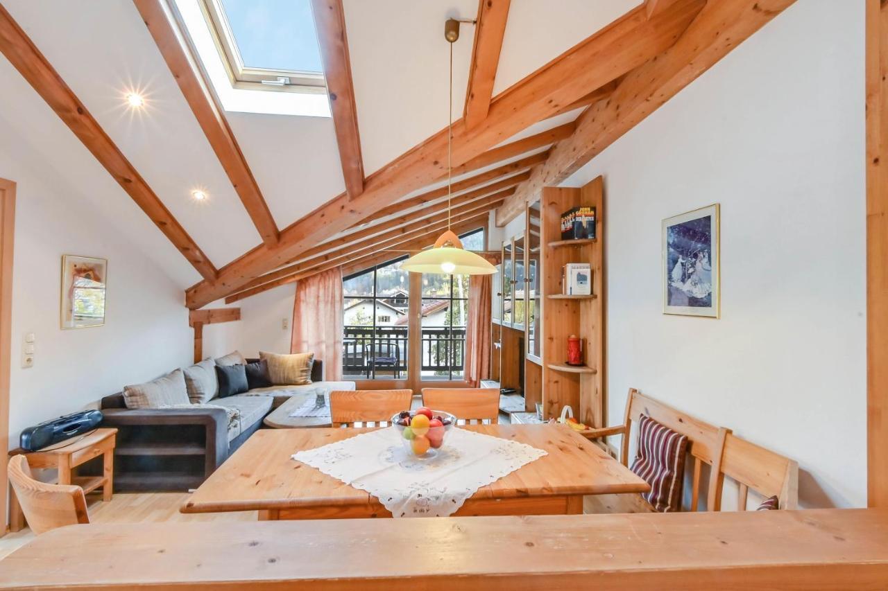Katharinenhof Ferienwohnung Zugspitze ガルミッシュ・パルテンキルヒェン エクステリア 写真